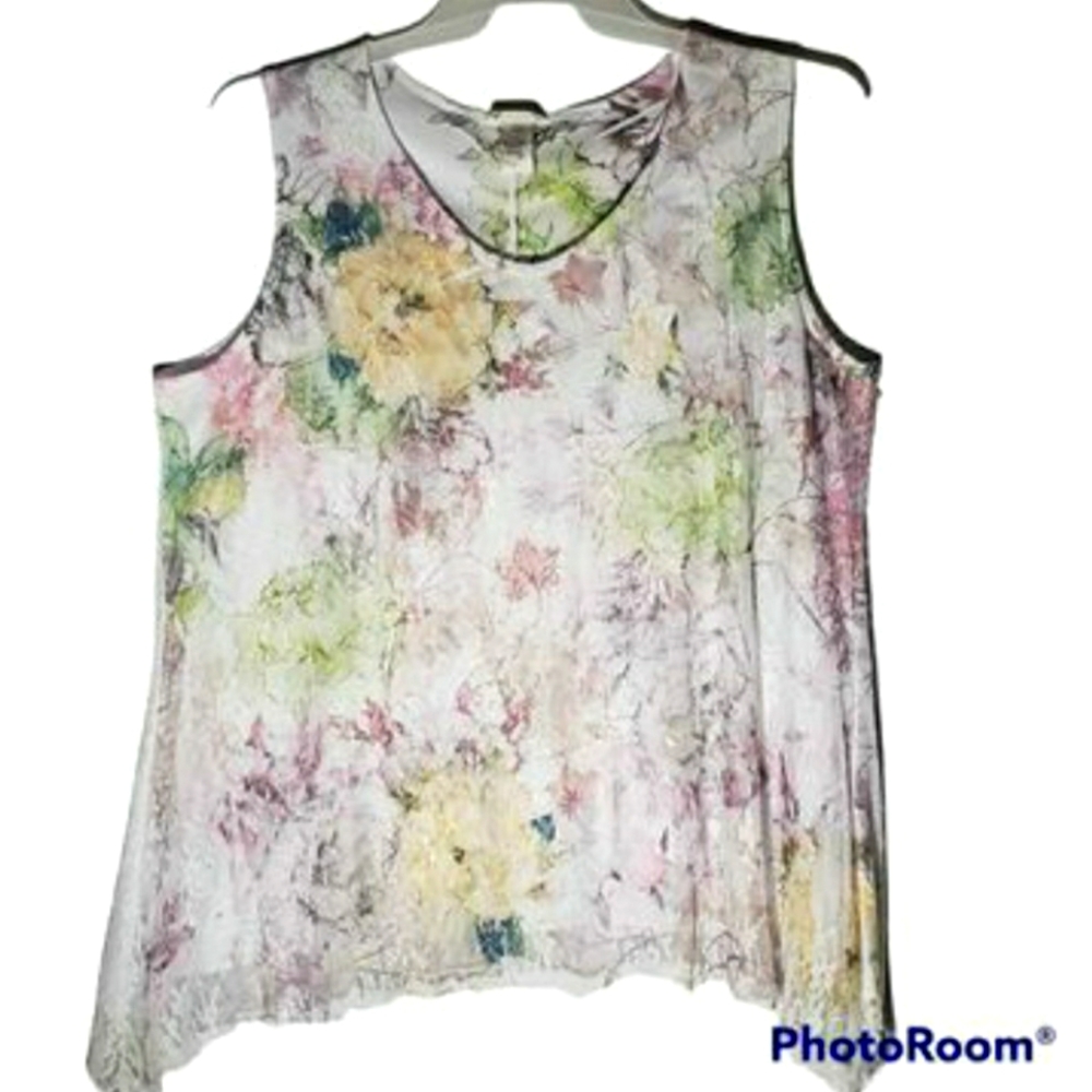 Brittany black women's size 1X floral laced Lined sleeveless blouse. 760